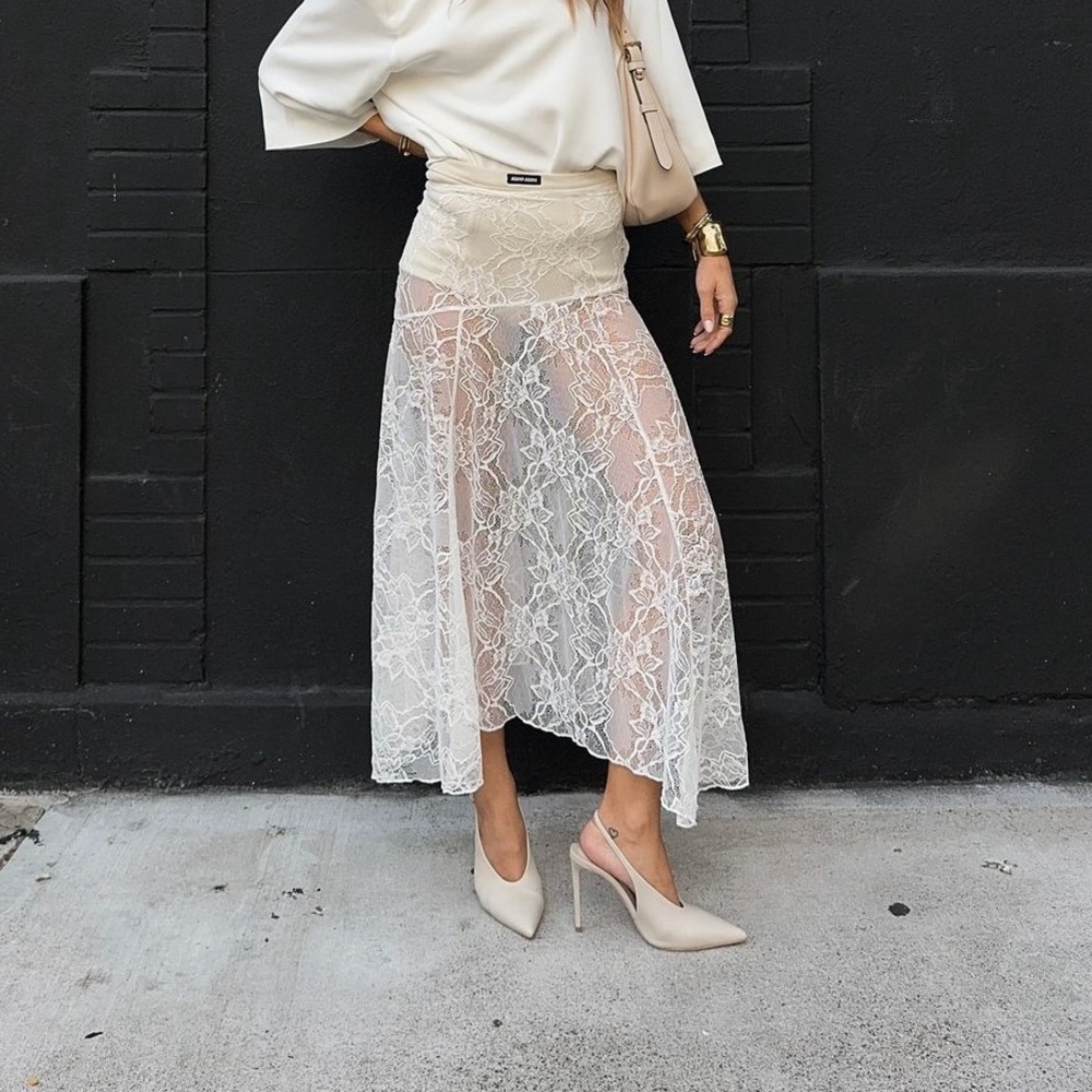 Zara ASYMMETRIC LACE SKIRT